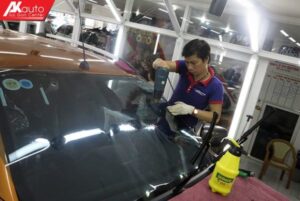 Dan phim cach nhiet cho xe oto 20 1496110466.13549 600x401